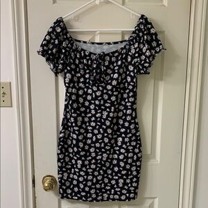 🌷3 for$25🌷Unbranded, US M, Black White & Gold Daisy Print Dress, NWOT